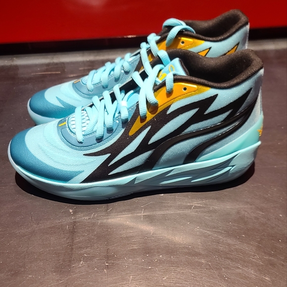 LaMelo ball shoes - Picture 4 of 10